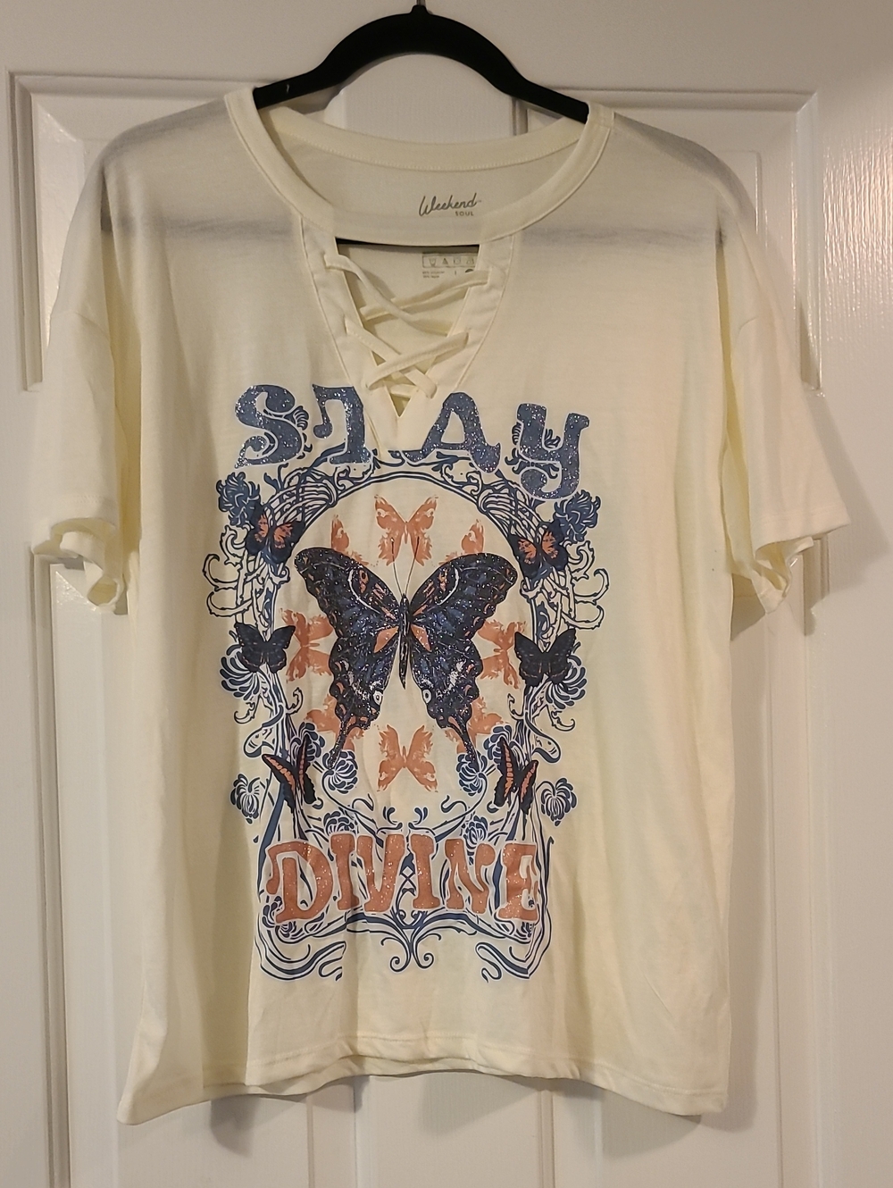 Weekend Vibes Stay Divine Lace-Up Butterfly Tee - Cream